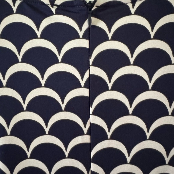 NWT Julie by Julie Brown long sleeve navy and white dress size L - Picture 4 of 6